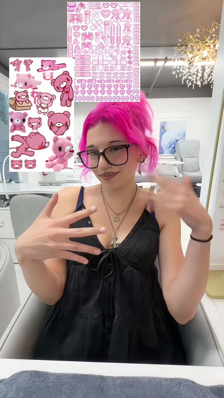 Preview of AqualuxeNailsSpa video 10